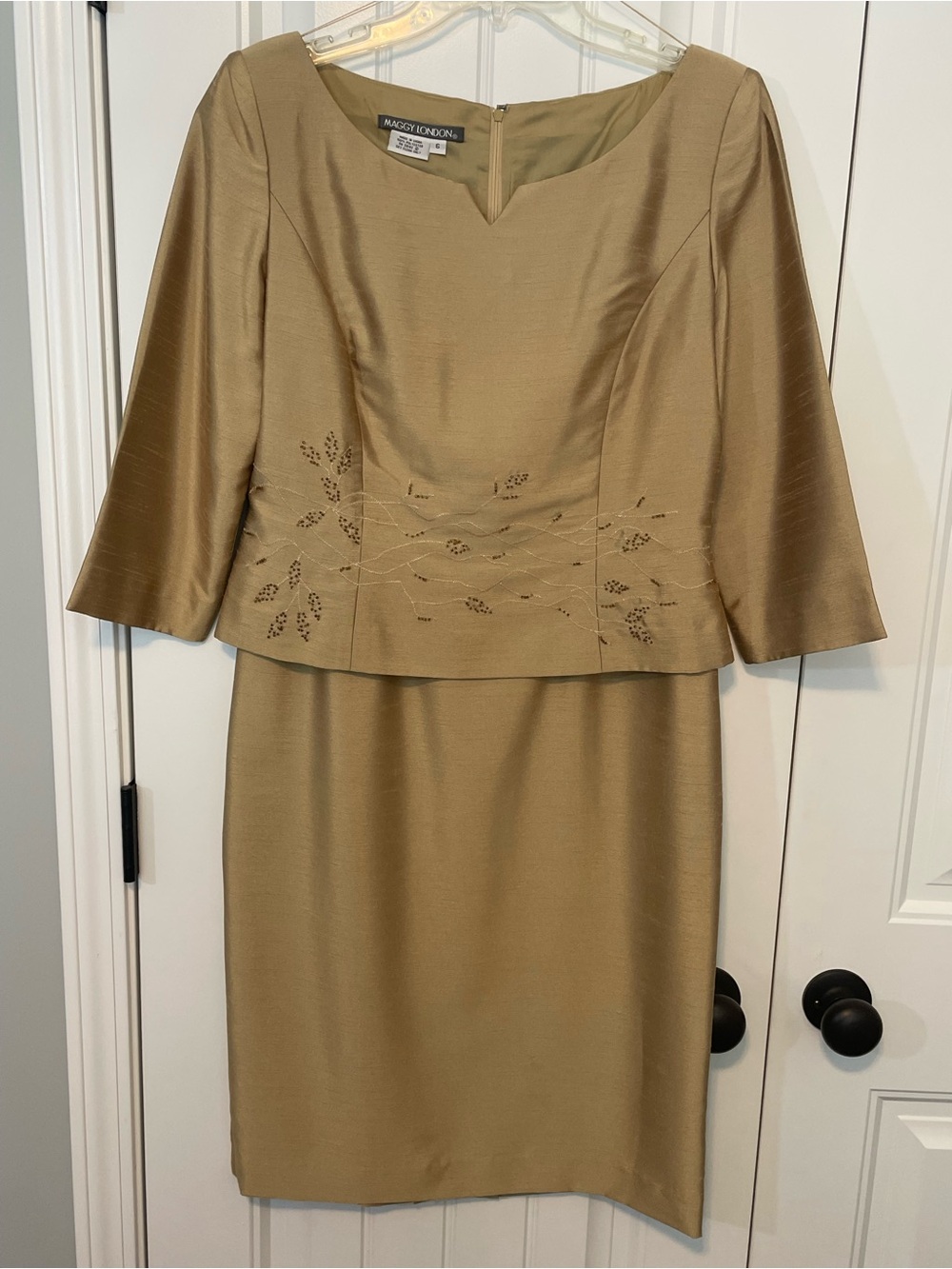 Maggy London Women's Gold Dress -Size 6